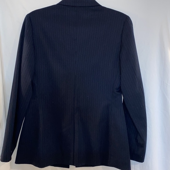 ✨ Structured Blazer by Express - Picture 2 of 5